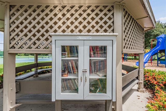 6504 THOROUGHBRED LOOP, Odessa, FL 33556