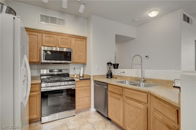 50 Aura De Blanco Street 11104, Henderson, NV 89074