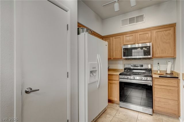 50 Aura De Blanco Street 11104, Henderson, NV 89074
