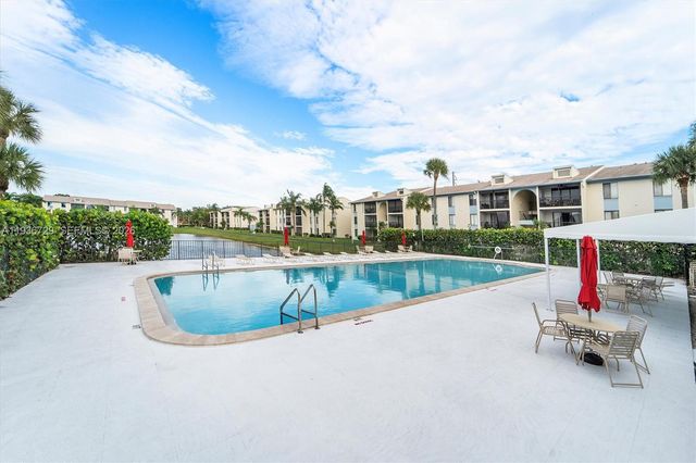 1109 Green Pine Blvd C1, West Palm Beach, FL 33409
