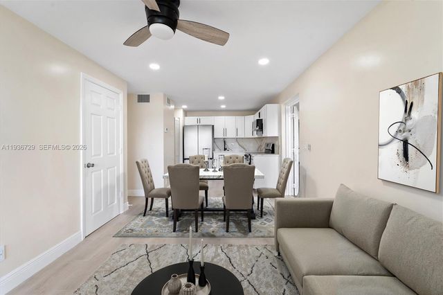 1109 Green Pine Blvd C1, West Palm Beach, FL 33409