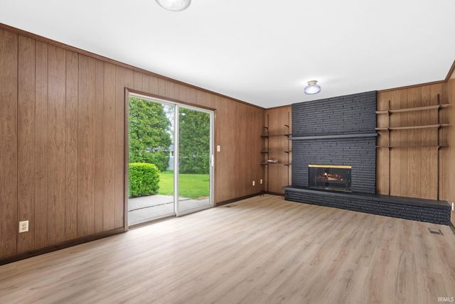 6515 W Hills Road, Fort Wayne, IN 46804