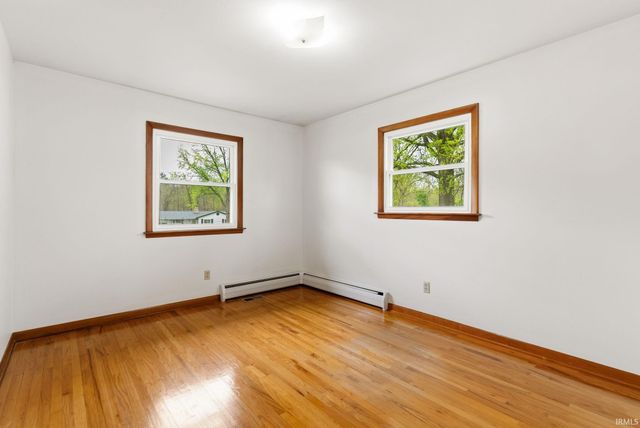 6515 W Hills Road, Fort Wayne, IN 46804