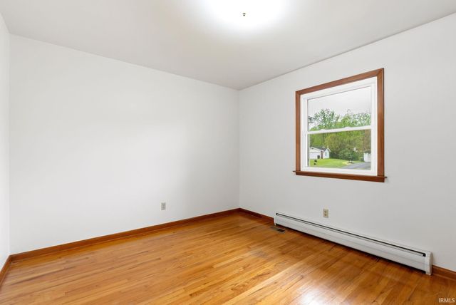6515 W Hills Road, Fort Wayne, IN 46804