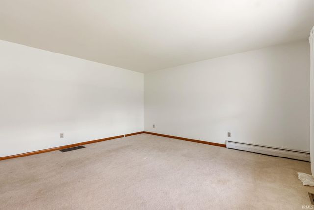6515 W Hills Road, Fort Wayne, IN 46804