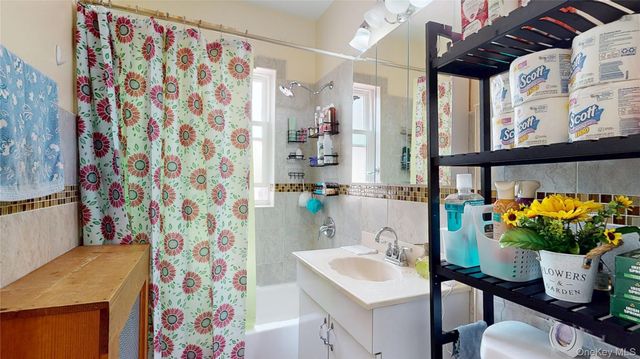 219 Shepherd Avenue, Brooklyn, NY 11208