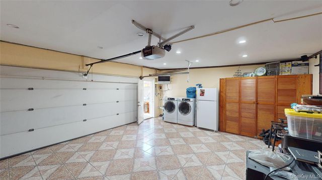 219 Shepherd Avenue, Brooklyn, NY 11208