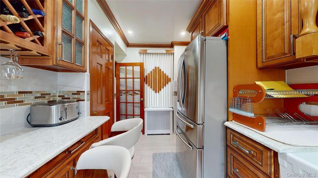 219 Shepherd Avenue, Brooklyn, NY 11208