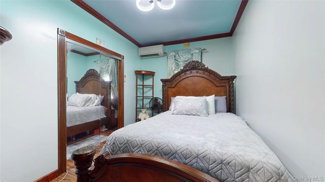 219 Shepherd Avenue, Brooklyn, NY 11208