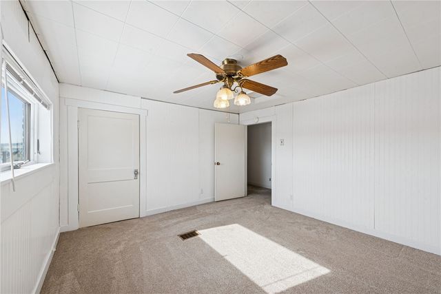 1066 Roup Ave, Brackenridge, PA 15014