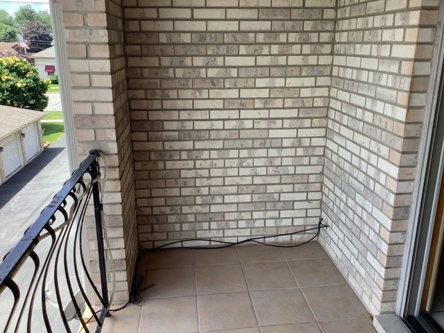9211 S ROBERTS Road 3D, Hickory Hills, IL 60457