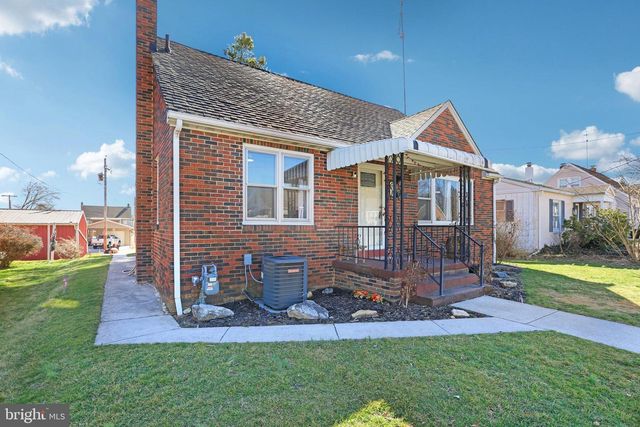 215 PENN ST, Hanover, PA 17331