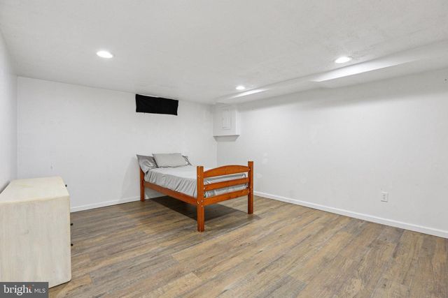 215 PENN ST, Hanover, PA 17331