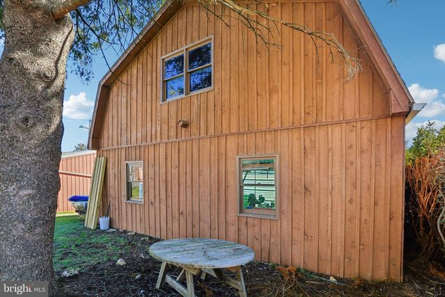 215 PENN ST, Hanover, PA 17331