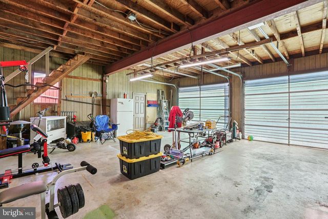 215 PENN ST, Hanover, PA 17331