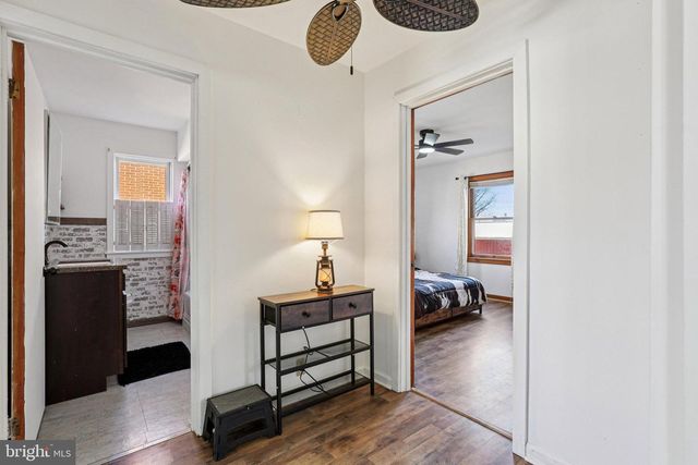 215 PENN ST, Hanover, PA 17331