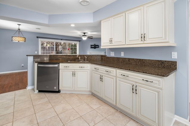 2079 Emerald Terrace, Mount Pleasant, SC 29464