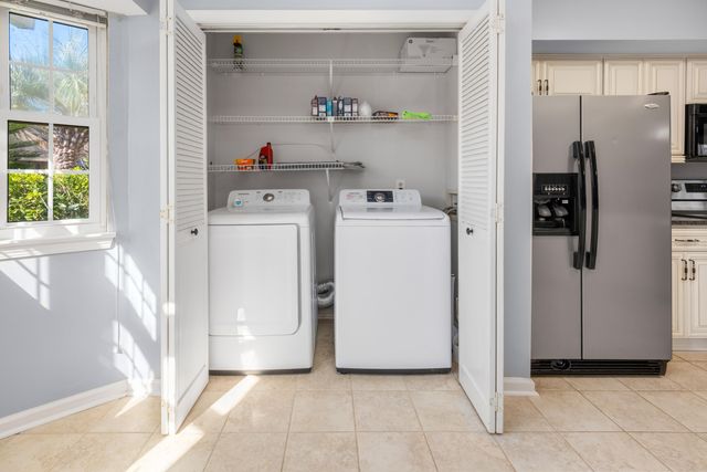 2079 Emerald Terrace, Mount Pleasant, SC 29464