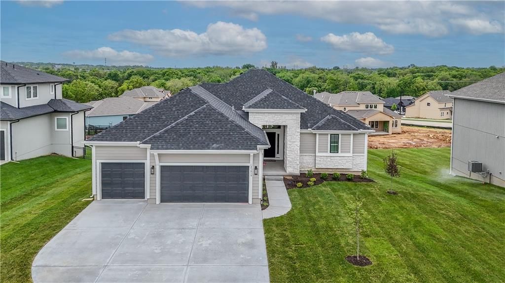 5902 McCormick Drive, Shawnee, KS 66226
