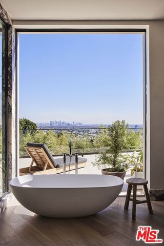 9100 Cordell Drive, Los Angeles, CA 90069