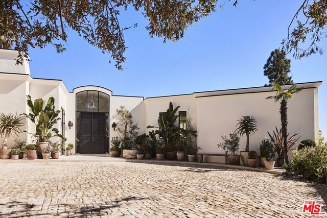9100 Cordell Drive, Los Angeles, CA 90069