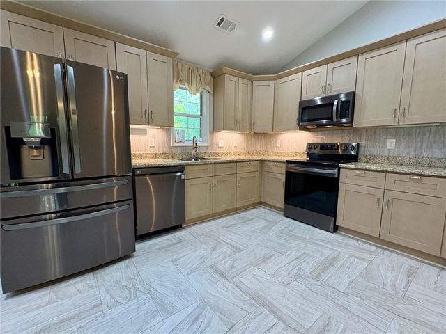 1410 Tall Pines Drive, Monroe, GA 30655