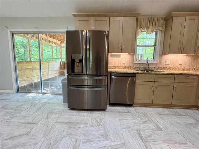 1410 Tall Pines Drive, Monroe, GA 30655