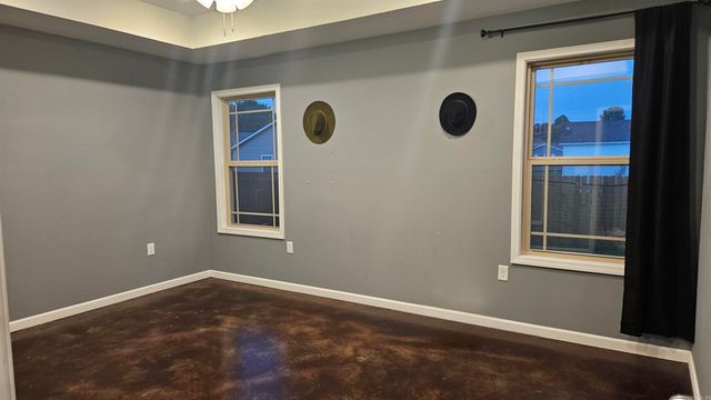 403 Elizabeth Dr, Paragould, AR 72450