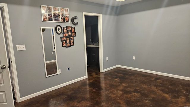 403 Elizabeth Dr, Paragould, AR 72450