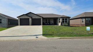 403 Elizabeth Dr, Paragould, AR 72450