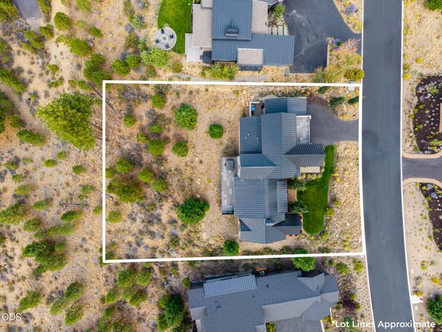 61901 Hosmer Lake Drive, Bend, OR 97702
