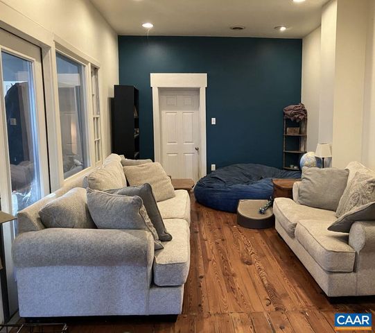 877 HOLLAND CREEK RD, Louisa, VA 23093