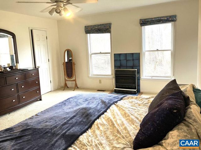 877 HOLLAND CREEK RD, Louisa, VA 23093