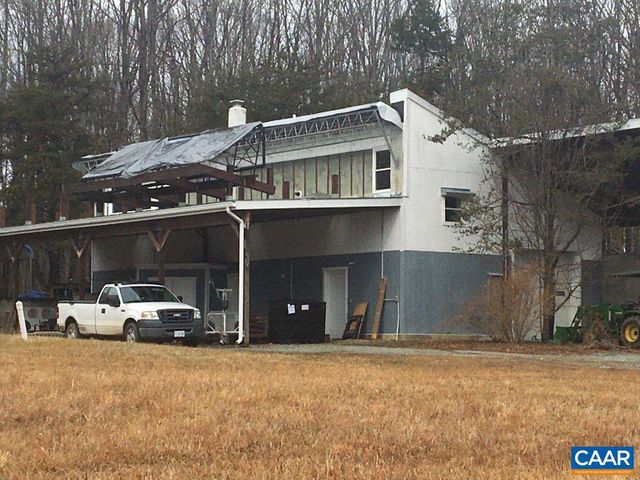 877 HOLLAND CREEK RD, Louisa, VA 23093