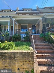 5011 7TH PL NW, Washington, DC 20011