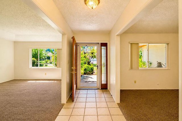 6308 N Lead Avenue, Fresno, CA 93711