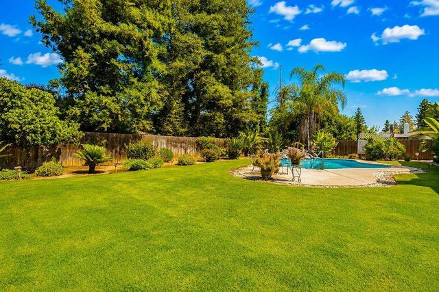 6308 N Lead Avenue, Fresno, CA 93711