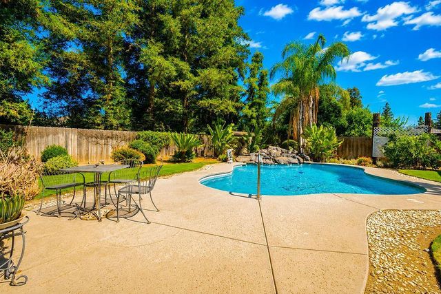 6308 N Lead Avenue, Fresno, CA 93711