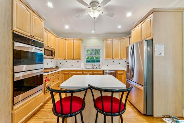 1030 HERMITAGE CIRCLE, Birmingham, AL 35242