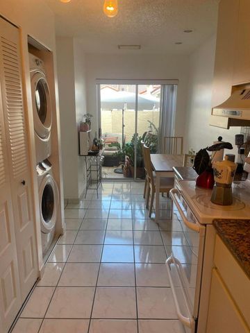 1592 Springside Drive, Weston, FL 33326