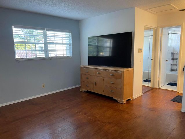 1592 Springside Drive, Weston, FL 33326