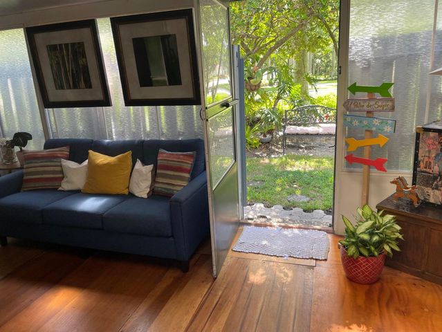 1592 Springside Drive, Weston, FL 33326