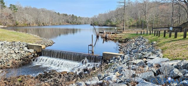 216 Millstone Way, Warsaw, VA 22572