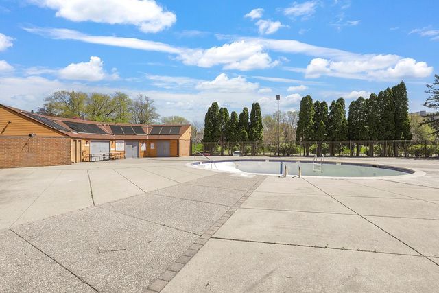 3300 Louisiana Avenue S 517, Saint Louis Park, MN 55426