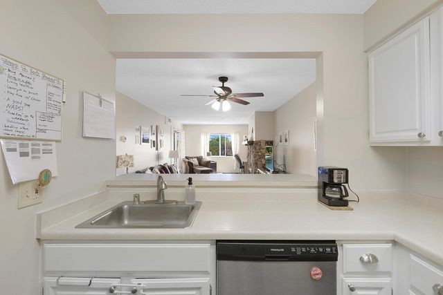 3300 Louisiana Avenue S 517, Saint Louis Park, MN 55426