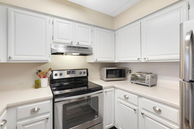 3300 Louisiana Avenue S 517, Saint Louis Park, MN 55426