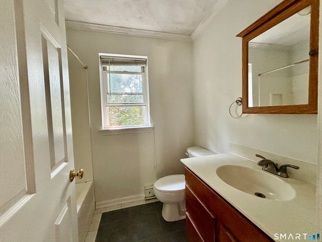 10 Hillcrest Street A, Norwich, CT 06360