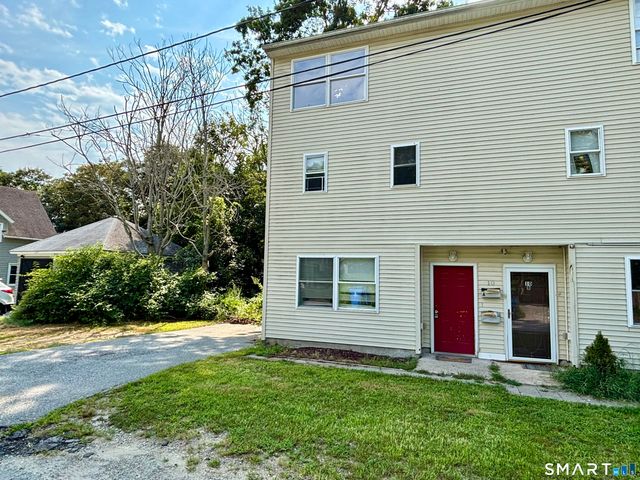 10 Hillcrest Street A, Norwich, CT 06360