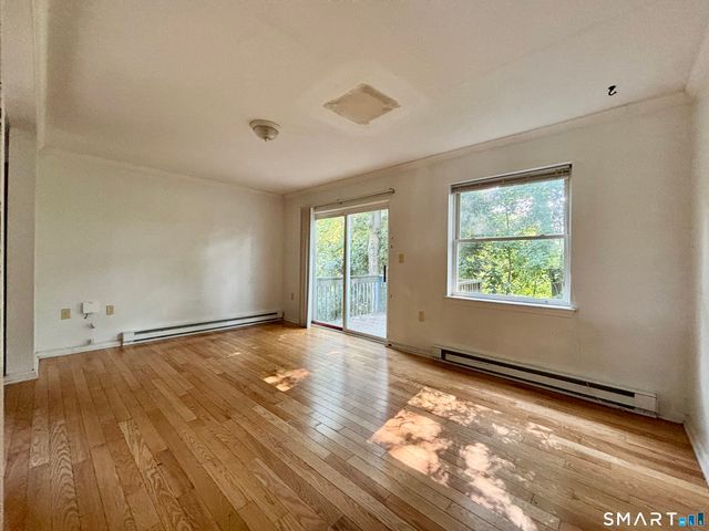 10 Hillcrest Street A, Norwich, CT 06360