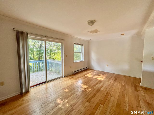 10 Hillcrest Street A, Norwich, CT 06360